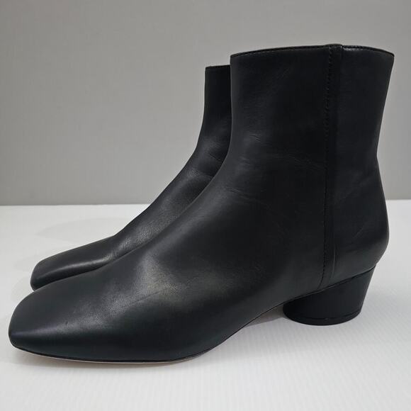 Vince Rockville Ankle Bootie Womens 8.5 Black Leather Square Toe Low Heel Modern - Picture 1 of 15